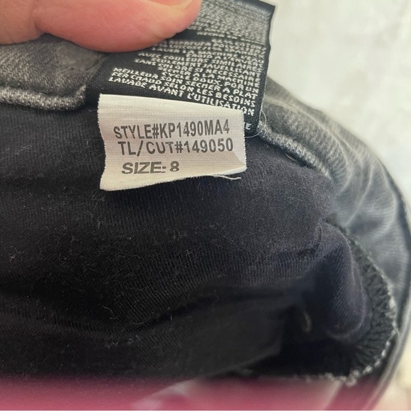 KUT from the Kloth Catherine Boyfriend Jeans gray buttonfly women’s size 8 - Picture 7 of 9